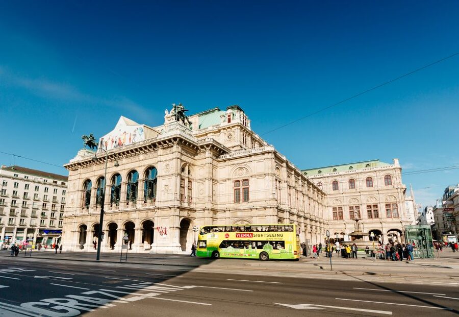 Vienna: Hop-On Hop-Off Sightseeing Bus Tour in 19 Languages - Audio Commentary in 19 Languages and the Comfort Details That Matter