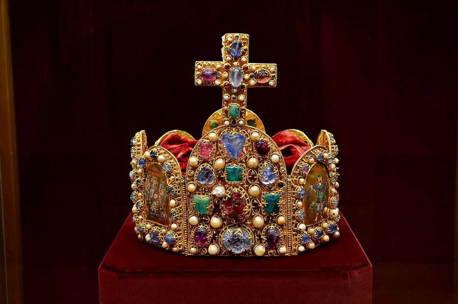 Vienna: Imperial Treasury & New Hofburg Palace Combo Ticket - Imperial Armoury and Historic Musical Instruments: Where Power Meets Culture