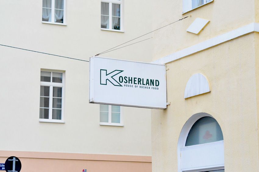 Vienna: Jewish Life in Leopoldstadt 2-Hour Walking Tour - Key highlights at a glance