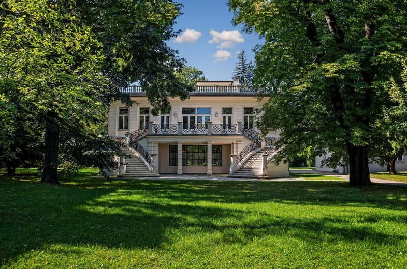 Vienna: Klimt Villa (Gustav Klimt Atelier & Museum) Ticket - Getting your visit right: pacing, open areas, and seasonal surprises