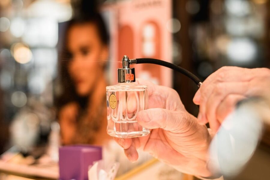 Vienna: KuK Perfumery Filz - Viennese Perfume Tasting - Who should book this Viennese perfume tasting