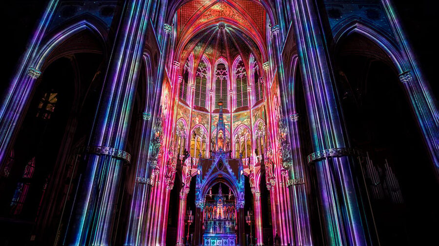 Vienna: Light of Creation Votive Church Immersive Light Show - Timing that matters: doors, voucher exchange, and show start