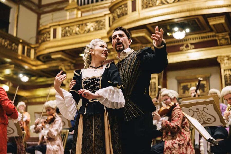 Vienna: Mozart Concert at the Musikverein - Golden Hall - Ticket exchange at Kärntner Straße and Wiener Konzerthaus, how to avoid the last-minute headache