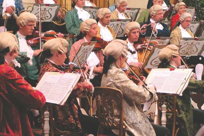 Vienna Mozart Concert in Historical Costumes at the Musikverein - Dress code and comfort: what to wear so you do not get slowed down