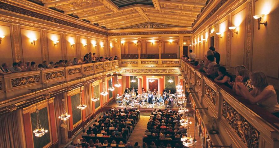 Vienna: Mozart Concert in the Brahms-Saal - The Orchestra and Soloists: Why the Sound Has Weight
