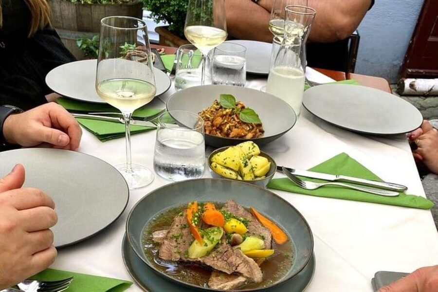 Vienna Nightlife Tour: Dinner, Drinks & Rooftop Bar - Getting Around Vienna After Dark Without Stress