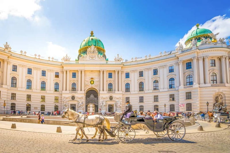 Vienna: Old Town Highlights Private Walking Tour - Meeting up in the right spot, and why it saves time