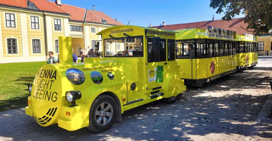 Vienna: Panorama Train Tickets to explore Schönbrunn Palace - Getting on at Schönbrunn Palace: where your day starts