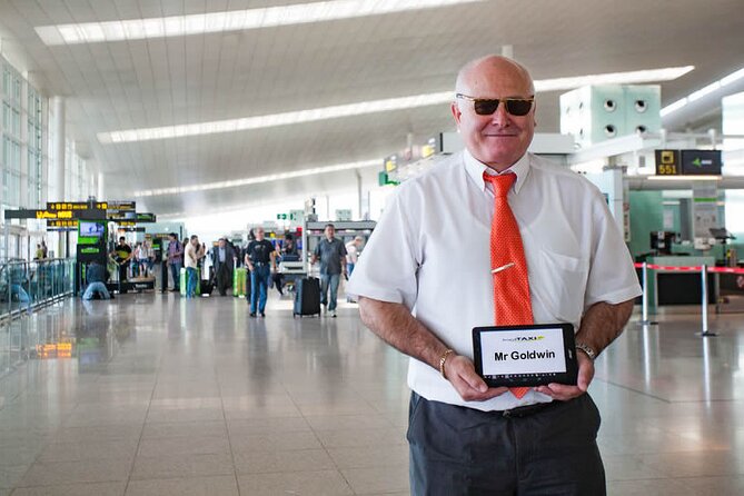 Vienna Private Transfer from Vienna Airport to City centre - Premium comfort and route time: the “25 minutes” expectation