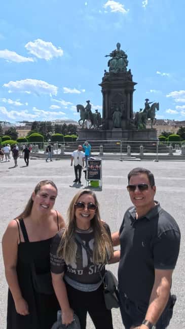 Vienna: Private Walking Tour with a Local - Photo Stops and Scenic Views Without the Rush