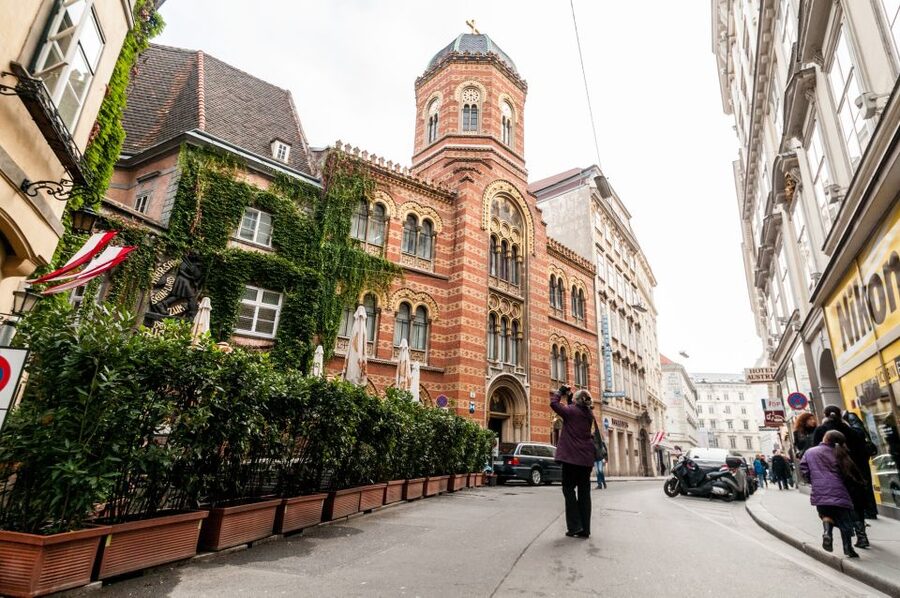 Vienna: Romantic Old Town 2-Hour Discovery Tour - Key highlights worth your attention