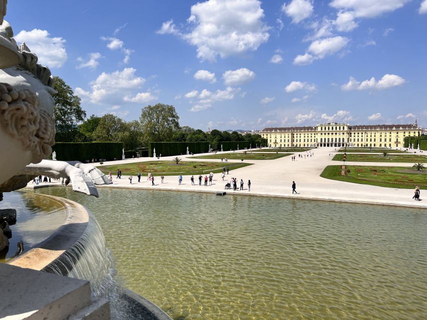 Vienna: Schönbrunn Palace & Garden Skip-the-Line Guided Tour - What to Watch Out For in the Palace Itself