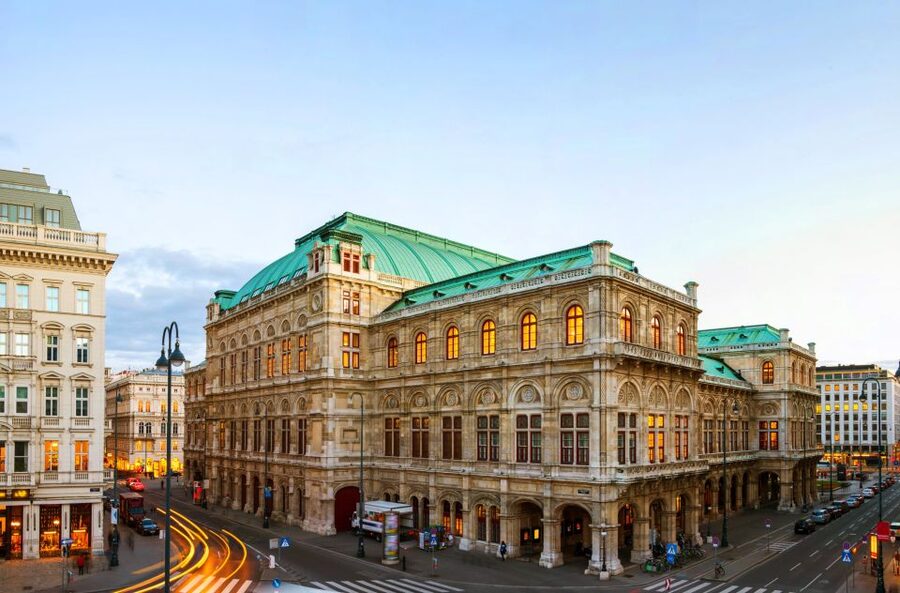 Vienna: Self-Guided Audio Walking Tour on Your Phone - Maria-Theresien-Platz to the Hofburg stretch: make the walking pay off