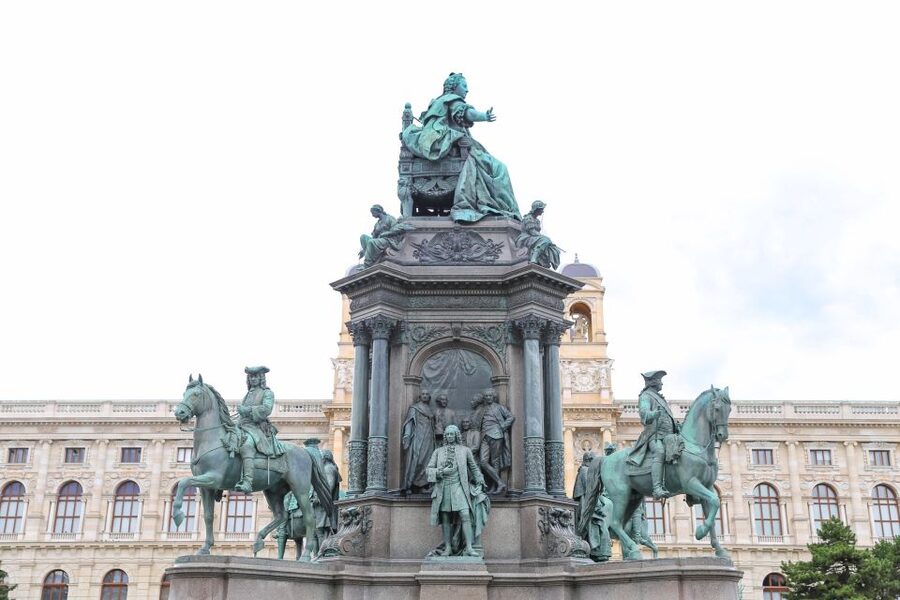 Vienna: Self-Guided Audio Walking Tour on Your Phone - St. Stephen’s Cathedral: the ending that feels like a finish line