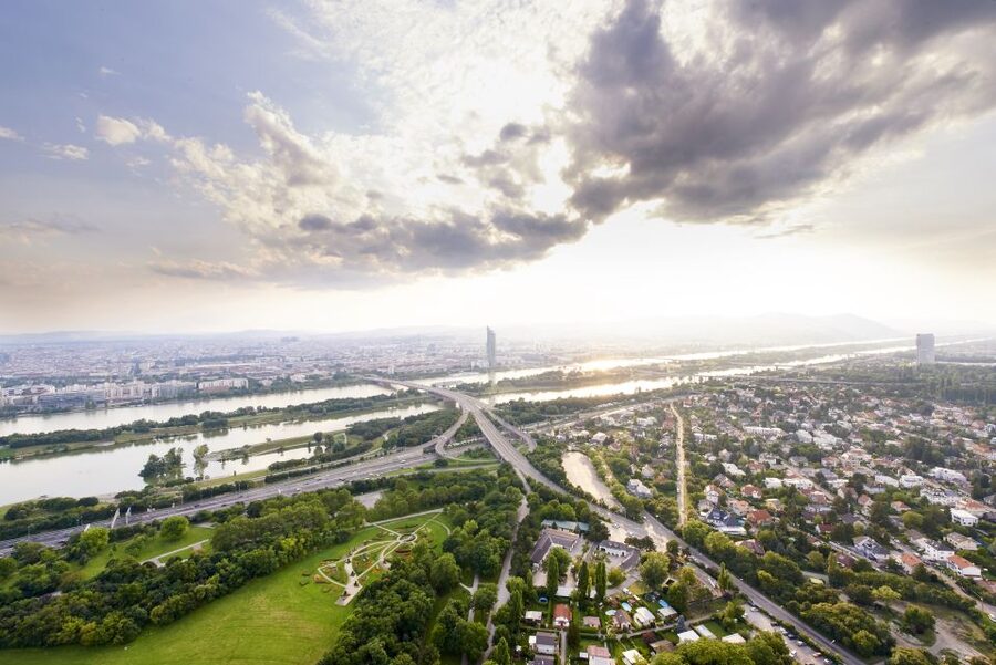Vienna: Skip-the-Line Entrance Ticket to the Danube Tower - Value check: is it worth around $21?