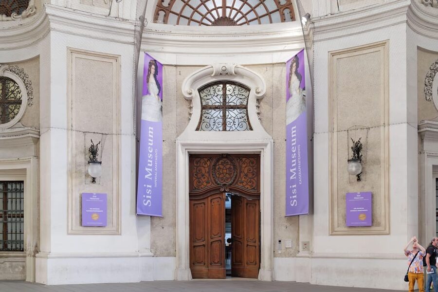 Vienna: Skip-the-Line Hofburg and Empress Sisi Museum Tour - Imperial Apartments: seeing the Habsburg home style and court theater up close