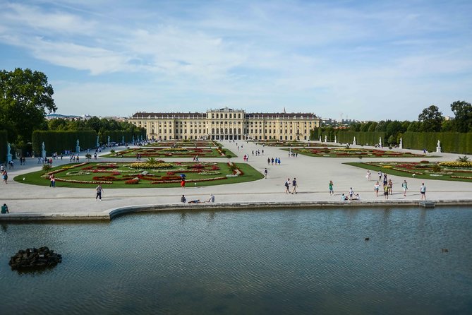 Vienna: Skip the Line Schönbrunn Palace and Gardens Guided Tour - Crowds inside the palace: how to handle it without ruining your day