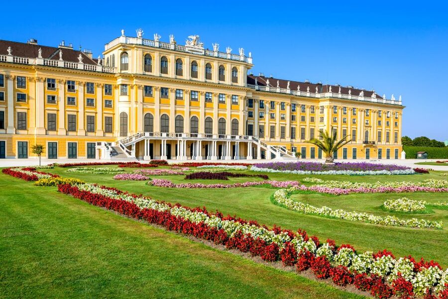Vienna: Skip-the-Line Schönbrunn Palace & Gardens Tour - Gloriette views: what you get, and what you do not
