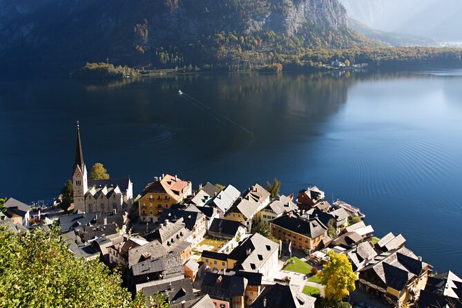Vienna: small group tour Hallstatt with skywalk, boat, mine - Gmunden Market Square and the Traunsee Coast: Pretty, Quick, and Useful