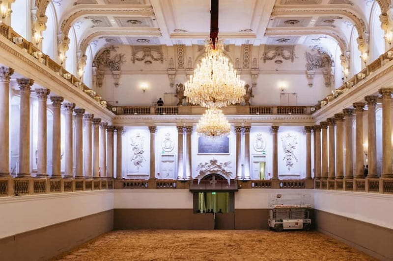 Vienna: Spanish Riding School Guided Architectural Tour - Who this tour suits best (and who should skip it)