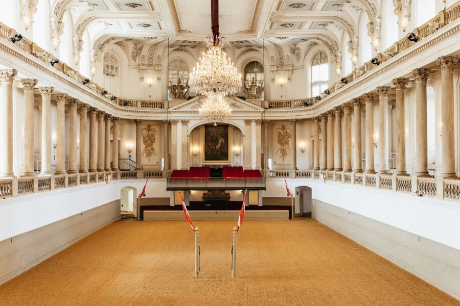 Vienna Spanish Riding School Guided Tour - Stallburg: Renaissance Architecture and the Historical Stables