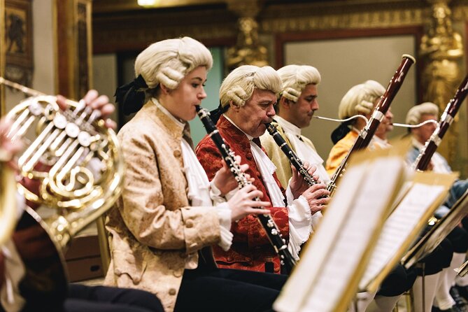 Vienna State Opera House Mozart Concert in Historical Costumes - What to do on your way in and how to avoid common friction