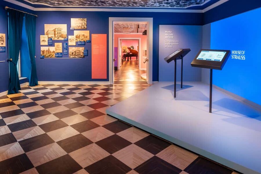 Vienna: Strauss Museum - Music&History in Historic 1837 Hall - 2,000 m² of interactive music history that keeps moving