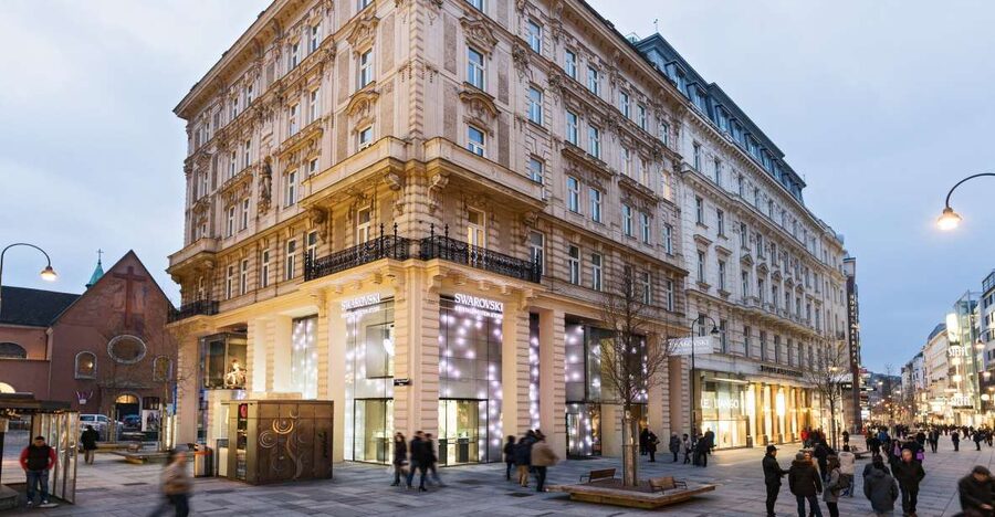 Vienna: Swarovski House Tour with Champagne & Gift - The 1-hour flow: from welcome to champagne to your gift bag