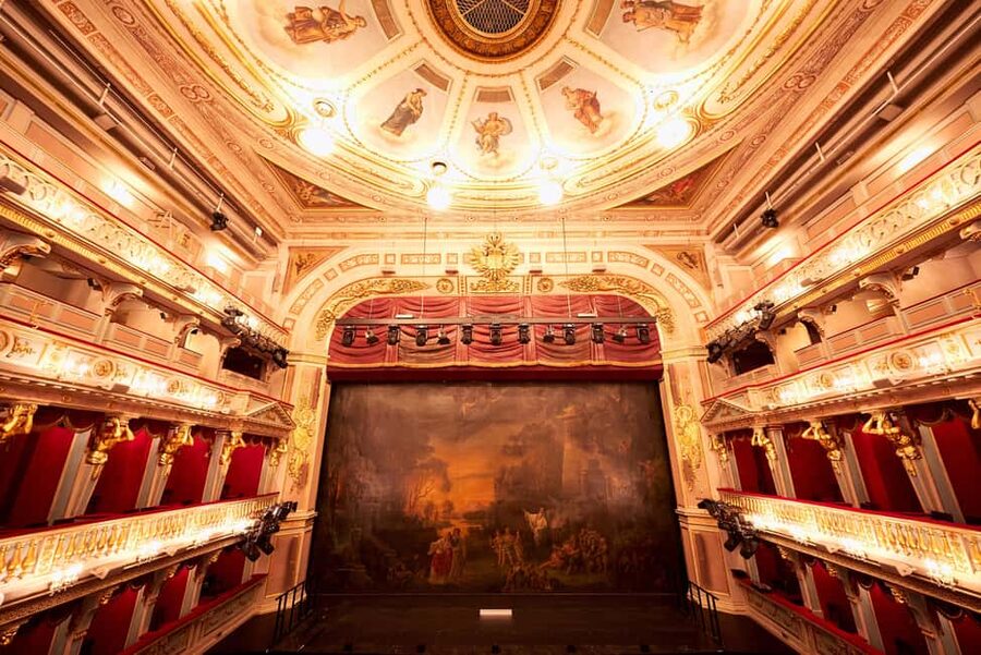 Vienna: Theater an der Wien Backstage Tour - Price and Value: Why $10 Can Feel Like a Deal in Vienna