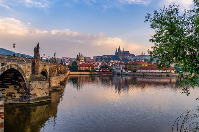Vienna to Prague - Private Transfer with 2 hours of Sightseeing - Choosing the right stop for your travel style