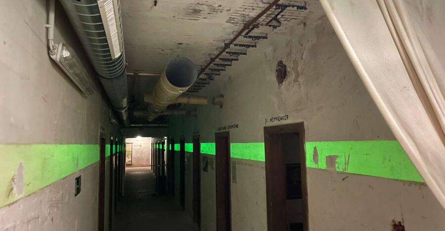 Vienna: Underground WWII Bunker Ticket and Guided Tour - The Stories Behind the Walls: Civilian Survival, Politics, and Social Change in Vienna
