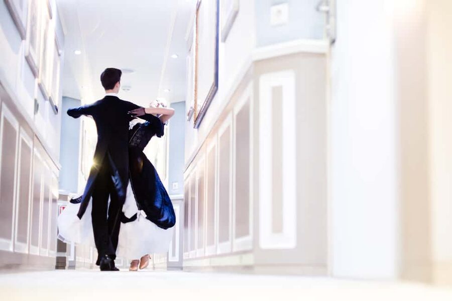 Vienna: Viennese Waltz Beginner Workshop for Couples - Should You Book This Vienna Waltz Workshop for Couples?