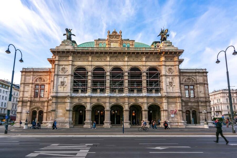 Vienna Walking Tour, Hofburg Palace, St Stephen’s Cathedral - Languages and the Guide Experience You Can Expect