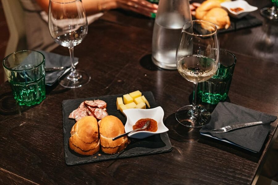 Vienna: Wine Tasting Experience in a Private Wine Cellar - What You Actually Taste: 3 Typical Wines, Plus Austrian Pairings