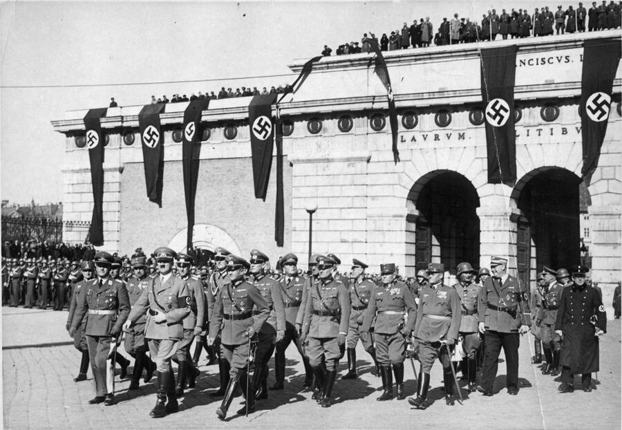 Vienna: World War II Historical Walking Tour - Key highlights you will feel on the walk