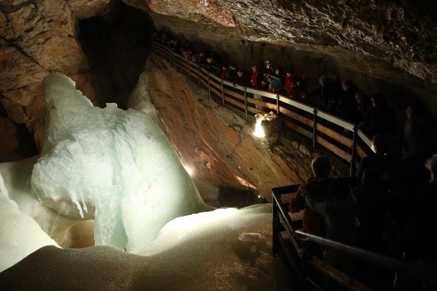Werfen Ice Caves Private Tour - Comfort checklist: staying warm, wearing the right shoes, and managing cold