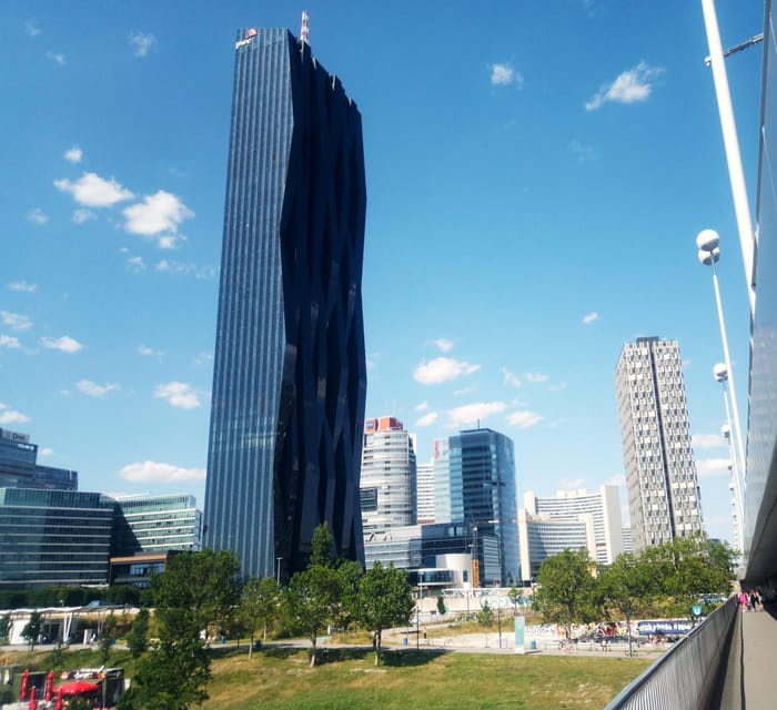 Wien: Tours with locals by public transport & walking - Belvedere Palace, gardens walk time, and how it fits your Vienna route