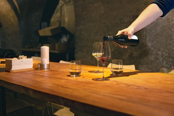 Wine Tasting Tour - Where you start: Lugeck 6 at 5:30 pm, and what to wear