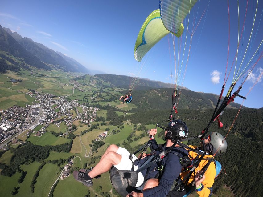 Zell am See: Paragliding Tandem Flight - Day-of packing, comfort choices, and simple prep