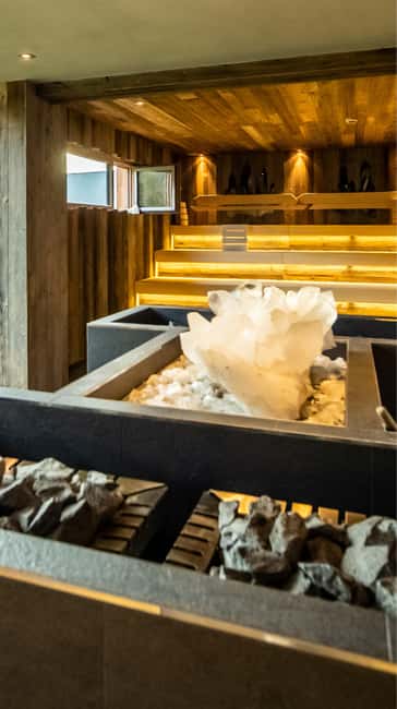 Zell am See: Tauern SPA Day Ticket for Water World - Key things that make this spa day work